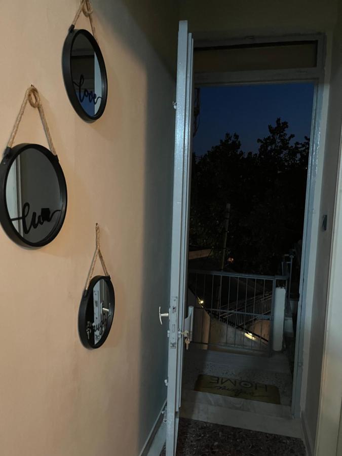 Retro Apartment Patras Bagian luar foto